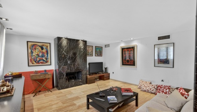 Odsprzedaż - Detached Villa - Santa Pola