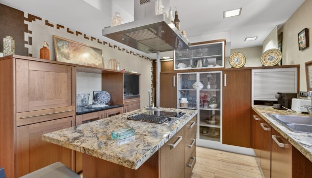 Odsprzedaż - Detached Villa - Santa Pola