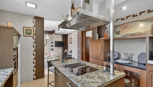 Odsprzedaż - Detached Villa - Santa Pola