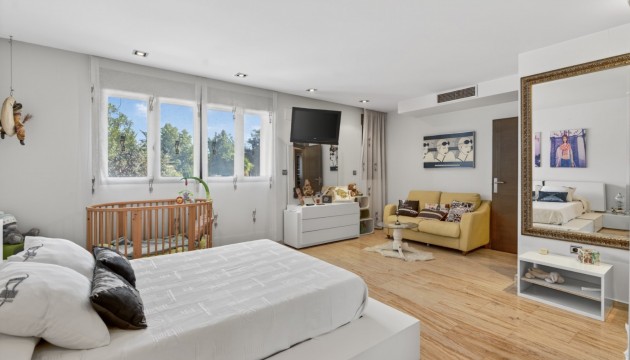 Odsprzedaż - Detached Villa - Santa Pola