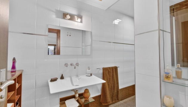 Odsprzedaż - Detached Villa - Santa Pola