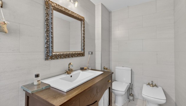 Odsprzedaż - Detached Villa - Santa Pola