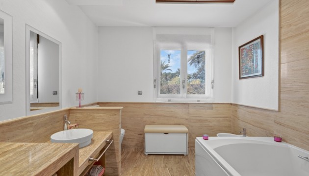 Odsprzedaż - Detached Villa - Santa Pola