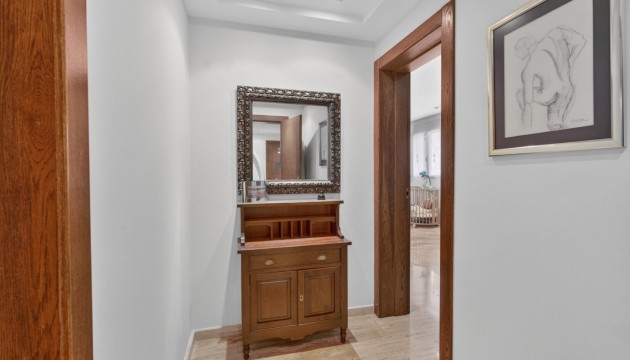 Odsprzedaż - Detached Villa - Santa Pola