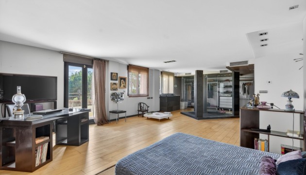 Odsprzedaż - Detached Villa - Santa Pola