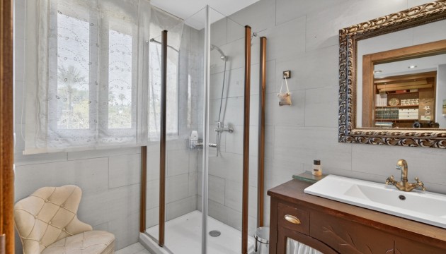 Odsprzedaż - Detached Villa - Santa Pola