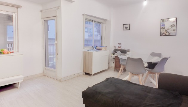 Перепродажа - Квартира - Alicante - Carolinas Altas