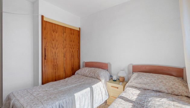 Herverkoop - Apartment - Arenales del Sol - Segunda linea playa