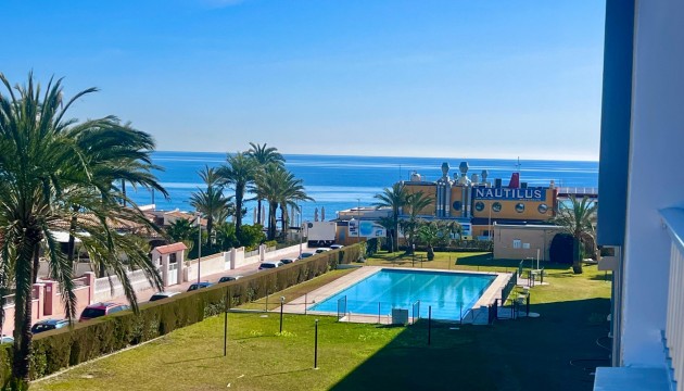 Перепродажа - Квартира - Torrevieja - Punta Prima