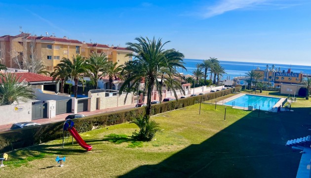 Перепродажа - Квартира - Torrevieja - Punta Prima