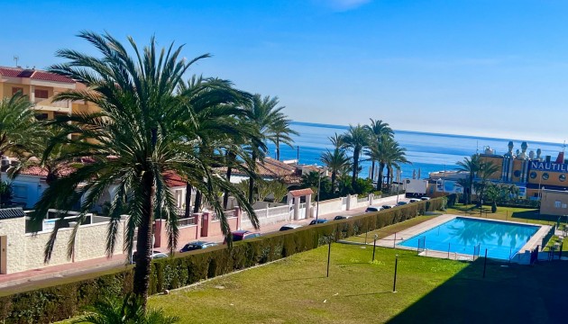 Перепродажа - Квартира - Torrevieja - Punta Prima