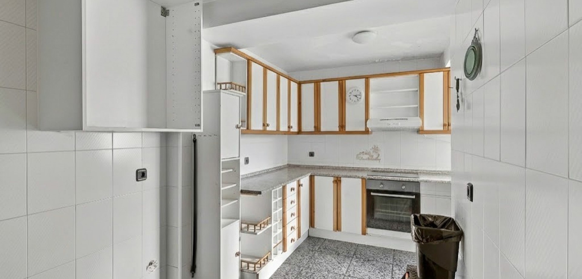 Apartment in Alicante - Image 3