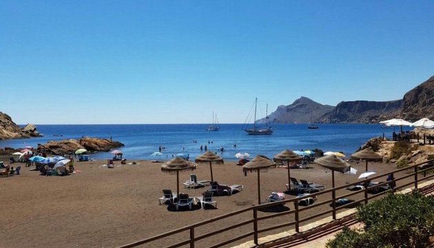 Новое здание - Таунхаус - La Union - centro