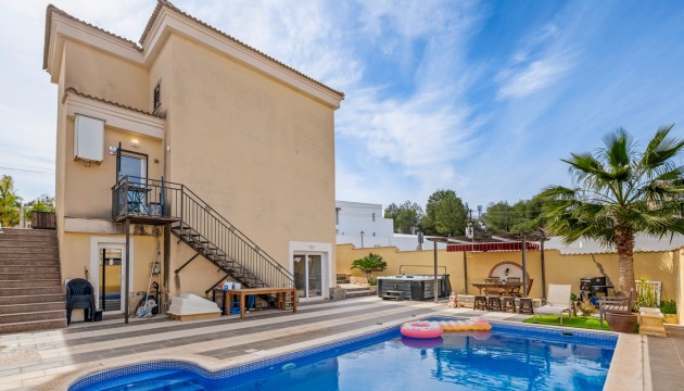 Перепродажа - отдельная вилла - Orihuela Costa - Castillo de Don Juan