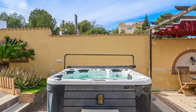 Перепродажа - отдельная вилла - Orihuela Costa - Castillo de Don Juan