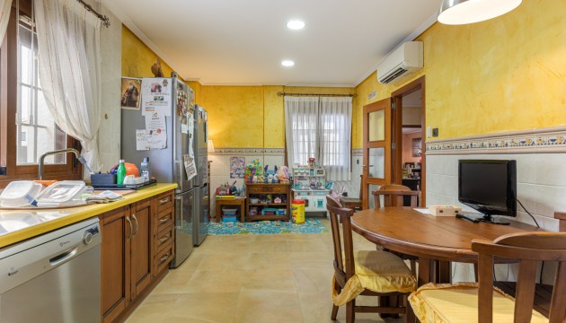 Reventa - Chalet Independiente - Los Montesinos