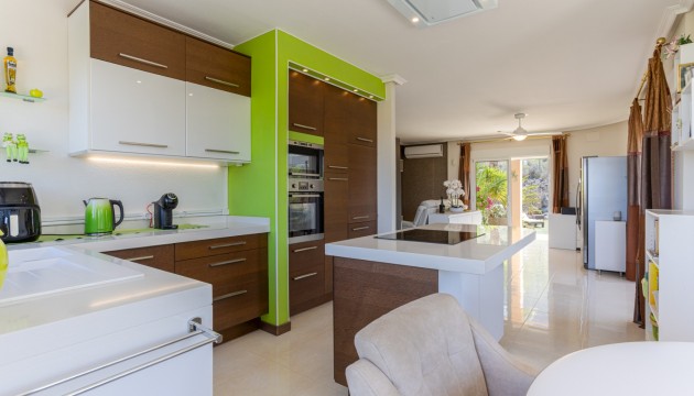 Herverkoop - Detached Villa - La Zarza