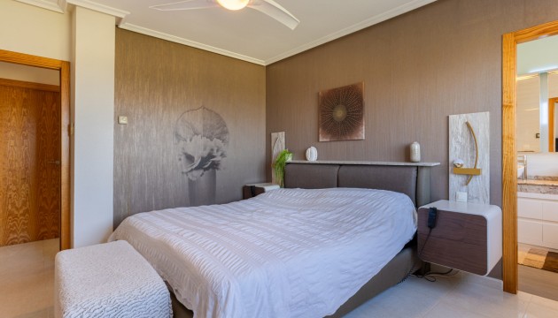 Herverkoop - Detached Villa - La Zarza