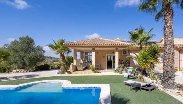 Herverkoop - Detached Villa - La Zarza