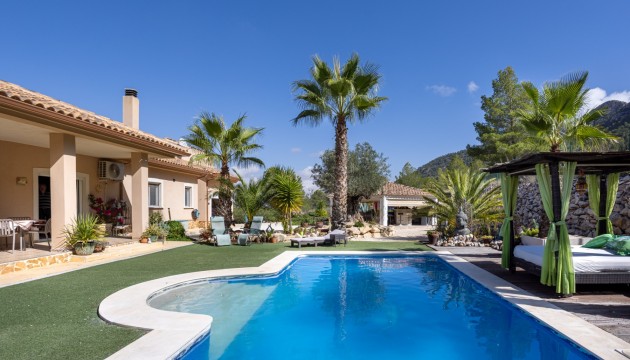 Herverkoop - Detached Villa - La Zarza