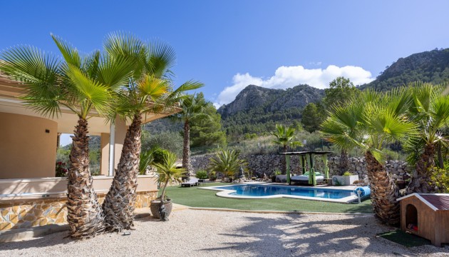 Herverkoop - Detached Villa - La Zarza