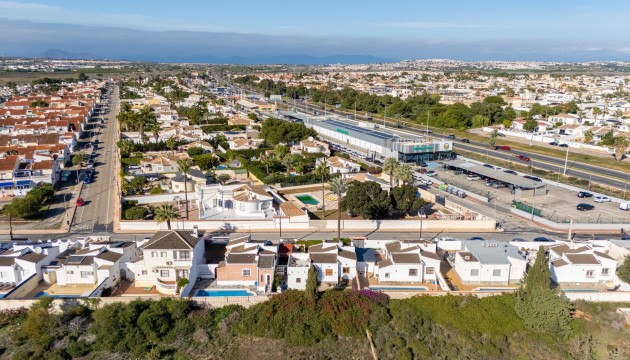 Перепродажа - отдельная вилла - Torrevieja - San Luis