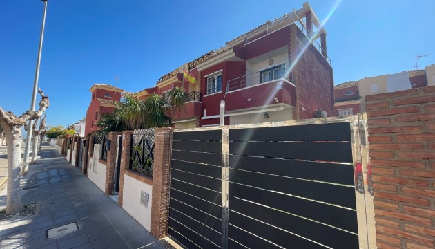 Перепродажа - Таунхаус - Torre De La Horadada - Torre de la Horadada