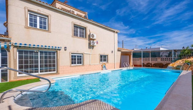 Перепродажа - отдельная вилла - Torrevieja - El chaparral