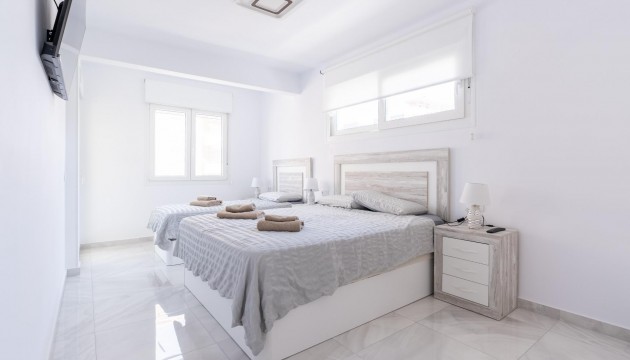 Перепродажа - Таунхаус - Torrevieja - Punta Prima