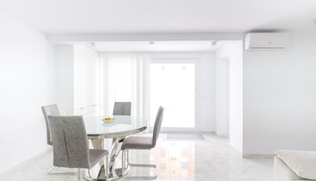 Перепродажа - Таунхаус - Torrevieja - Punta Prima