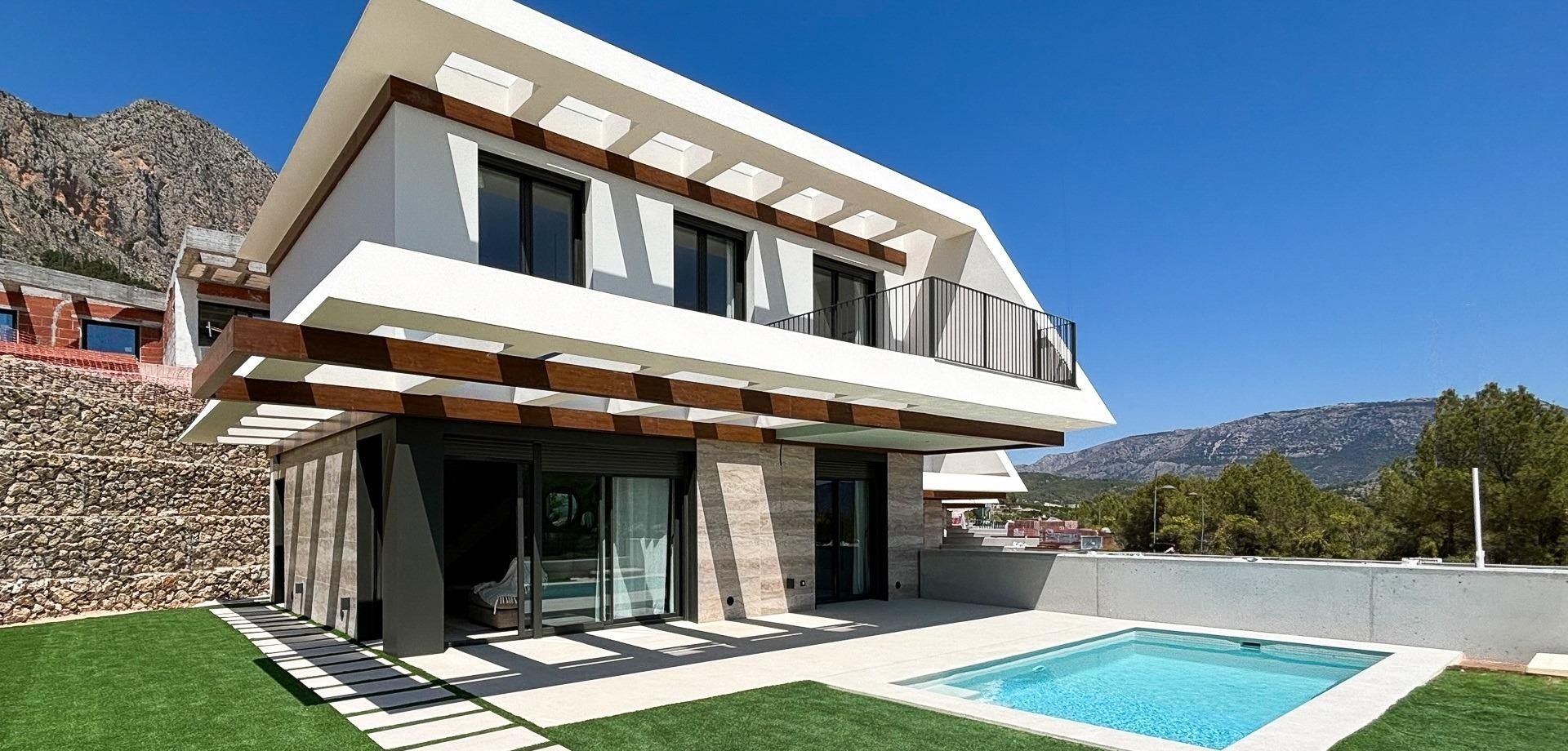 House in Polop - view 1