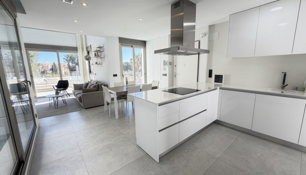 Перепродажа - отдельная вилла - Orihuela Costa - Villamartín