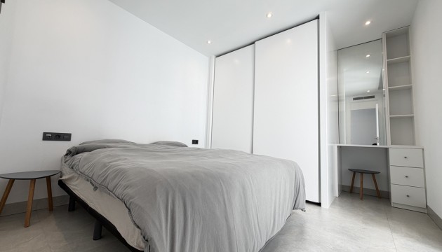 Перепродажа - отдельная вилла - Orihuela Costa - Villamartín