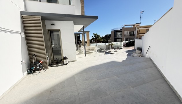 Перепродажа - отдельная вилла - Orihuela Costa - Villamartín