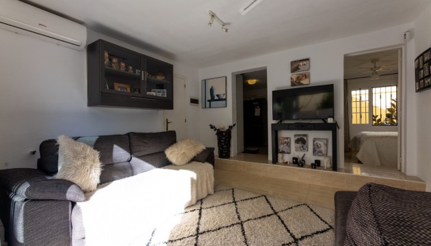 Перепродажа - отдельная вилла - Orihuela Costa - Las Ramblas