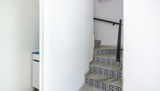 Videresalg - House - San Miguel de Salinas