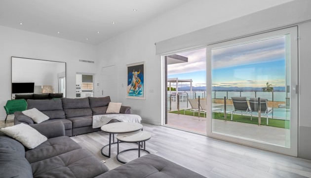 Resale - Detached Villa - Algorfa