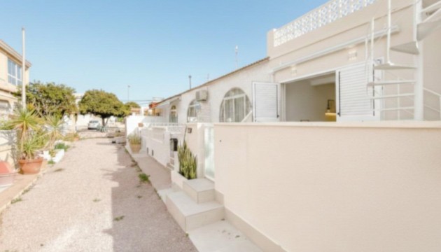 Перепродажа - Бунгало - Torrevieja - La Siesta - El Salado -  Torreta