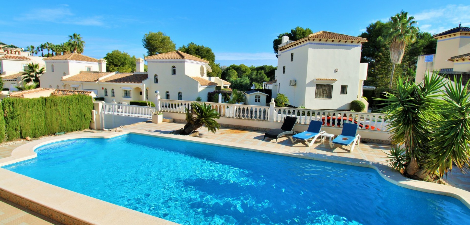 House in Dehesa de Campoamor - Image 3