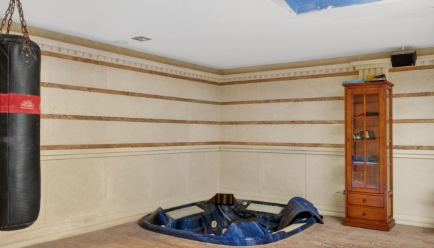 Reventa - Chalet Independiente - Elche