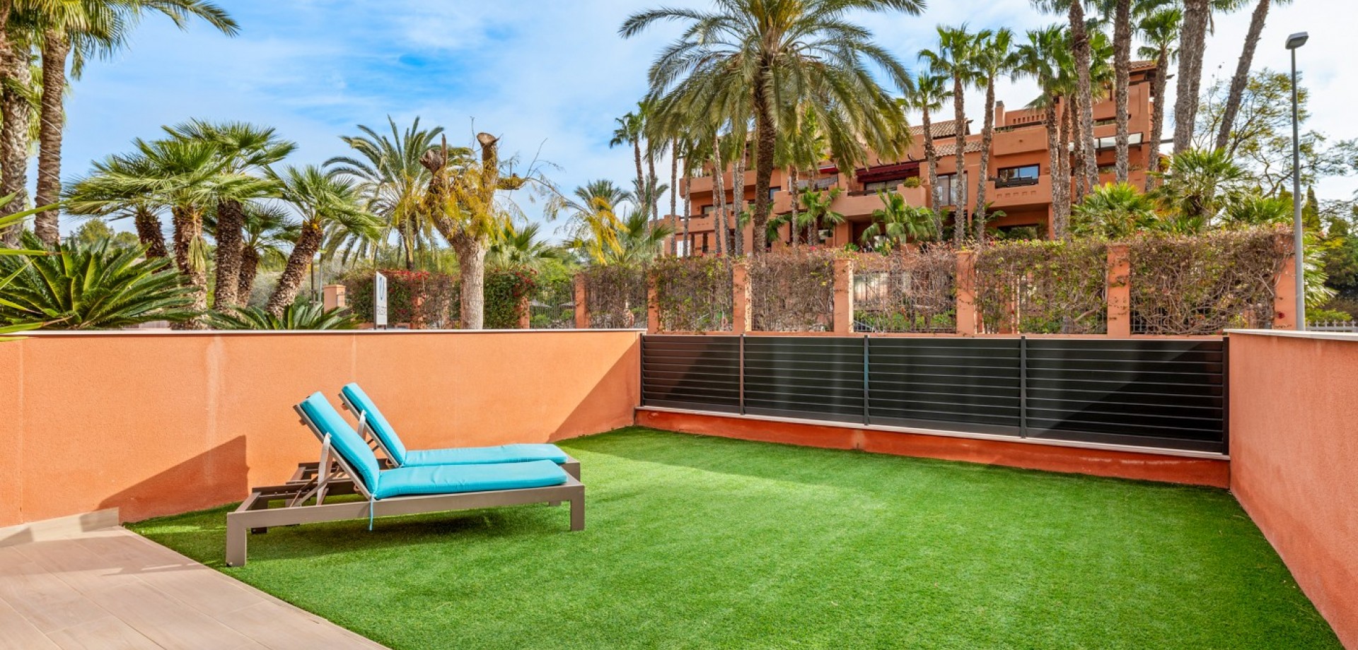 Apartment in Villamartin - Image 2