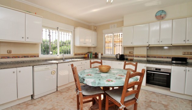 Resale - Detached Villa - Orihuela Costa - Playa Flamenca