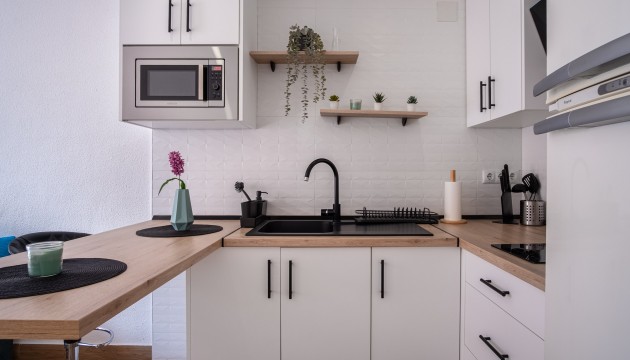 Begagnad - Studio - Torrevieja