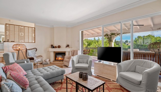 Reventa - Chalet Independiente - Altea