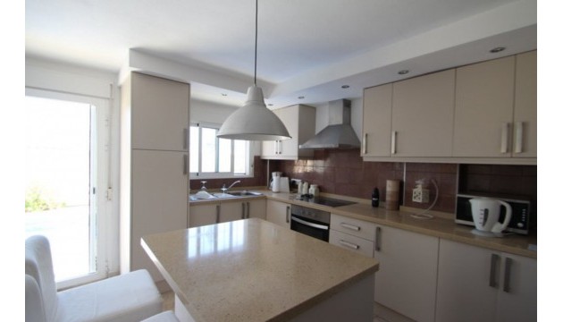 Перепродажа - отдельная вилла - Orihuela Costa - Villamartín