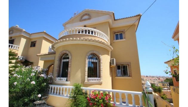 Перепродажа - отдельная вилла - Orihuela Costa - Villamartín