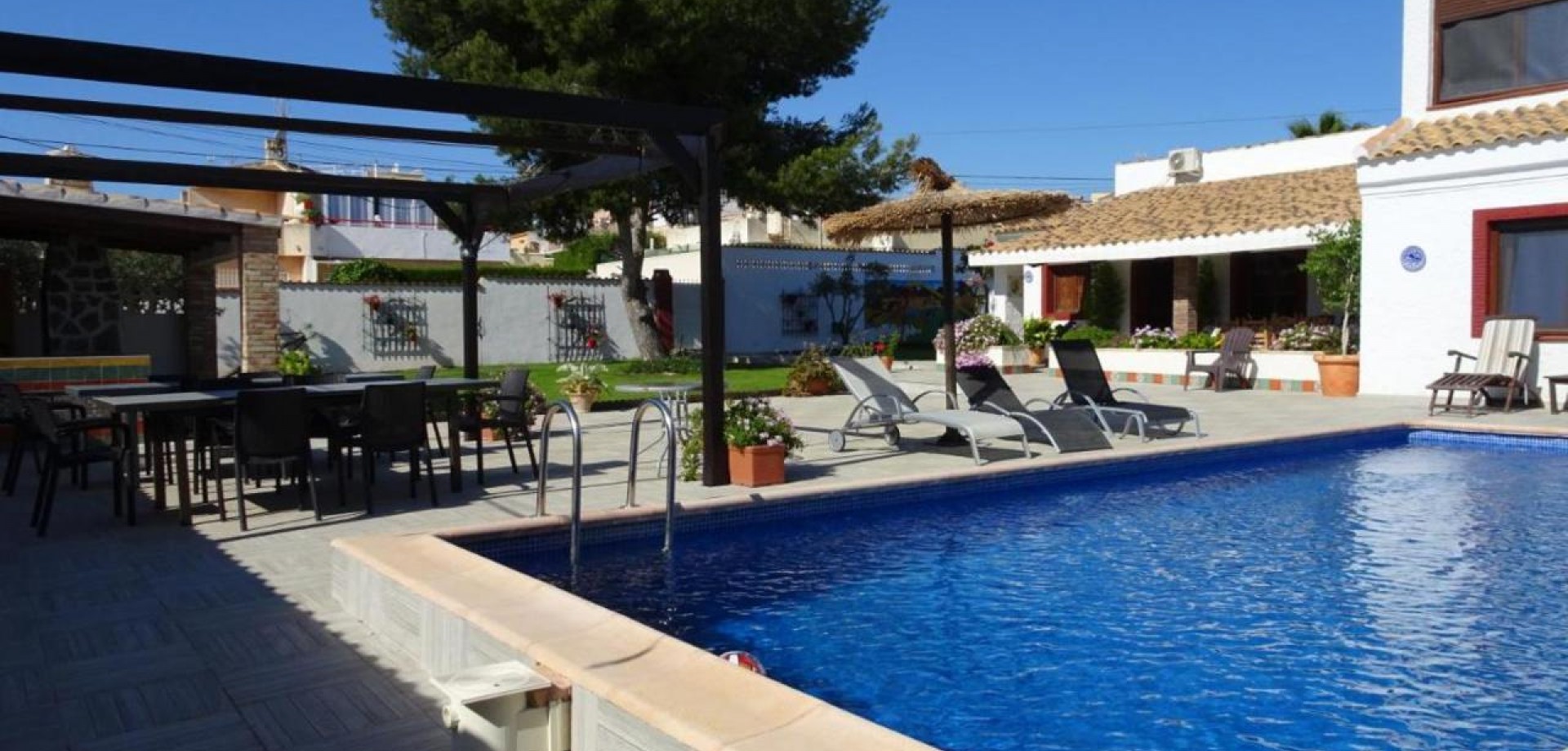 House in Dehesa de Campoamor - view 1