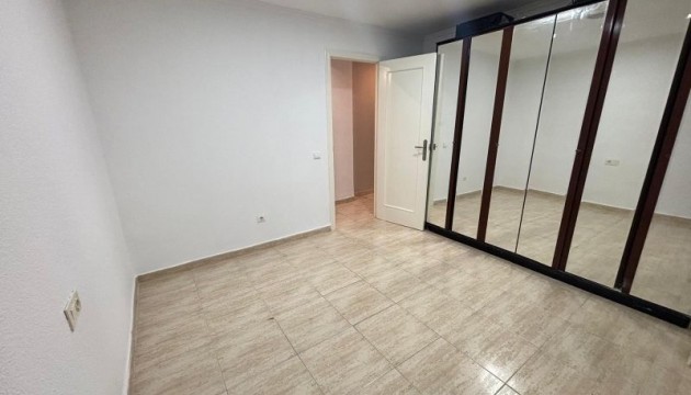 Перепродажа - Квартира - Torrevieja