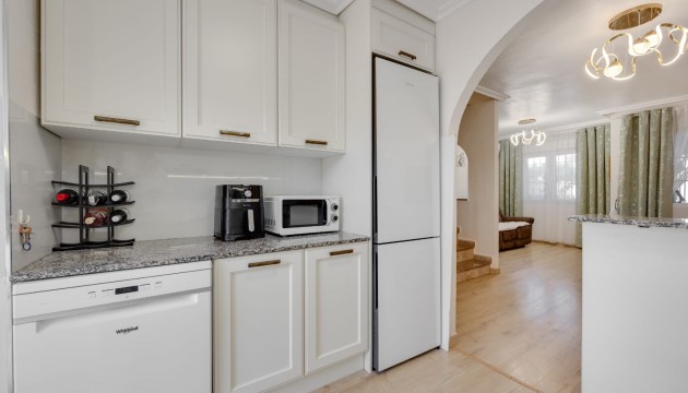 Перепродажа - Таунхаус - Torrevieja