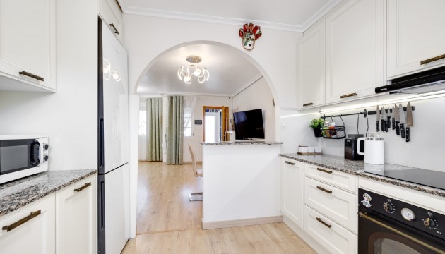 Перепродажа - Таунхаус - Torrevieja